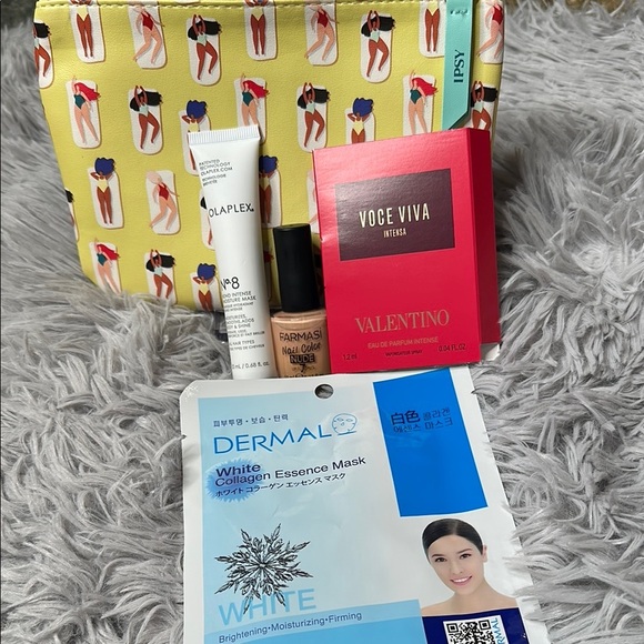 Ipsy Yellow Patterned Bag & OLAPLEX No8 Hair Mask & Farmasi Polish & Face Mask - Picture 6 of 11